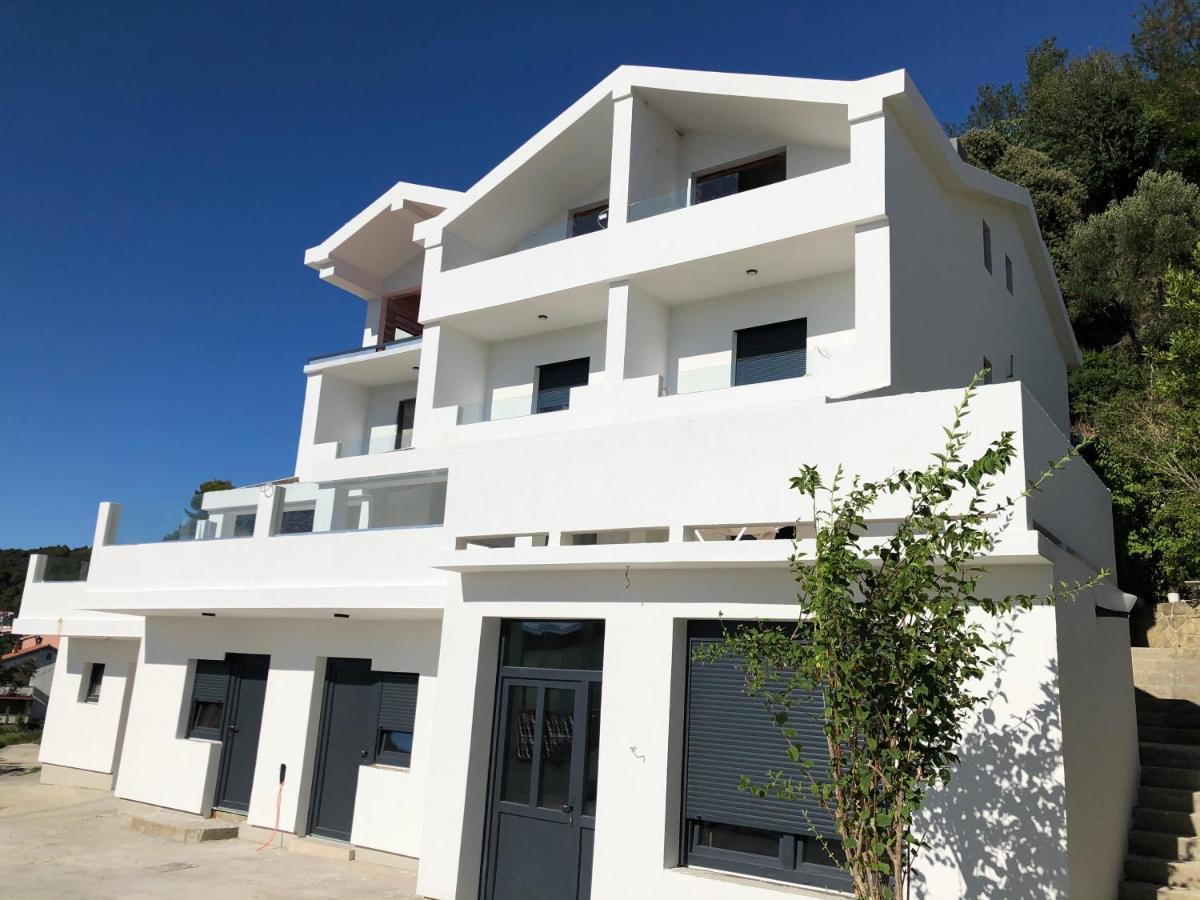 Apartments Palit Rab المظهر الخارجي الصورة