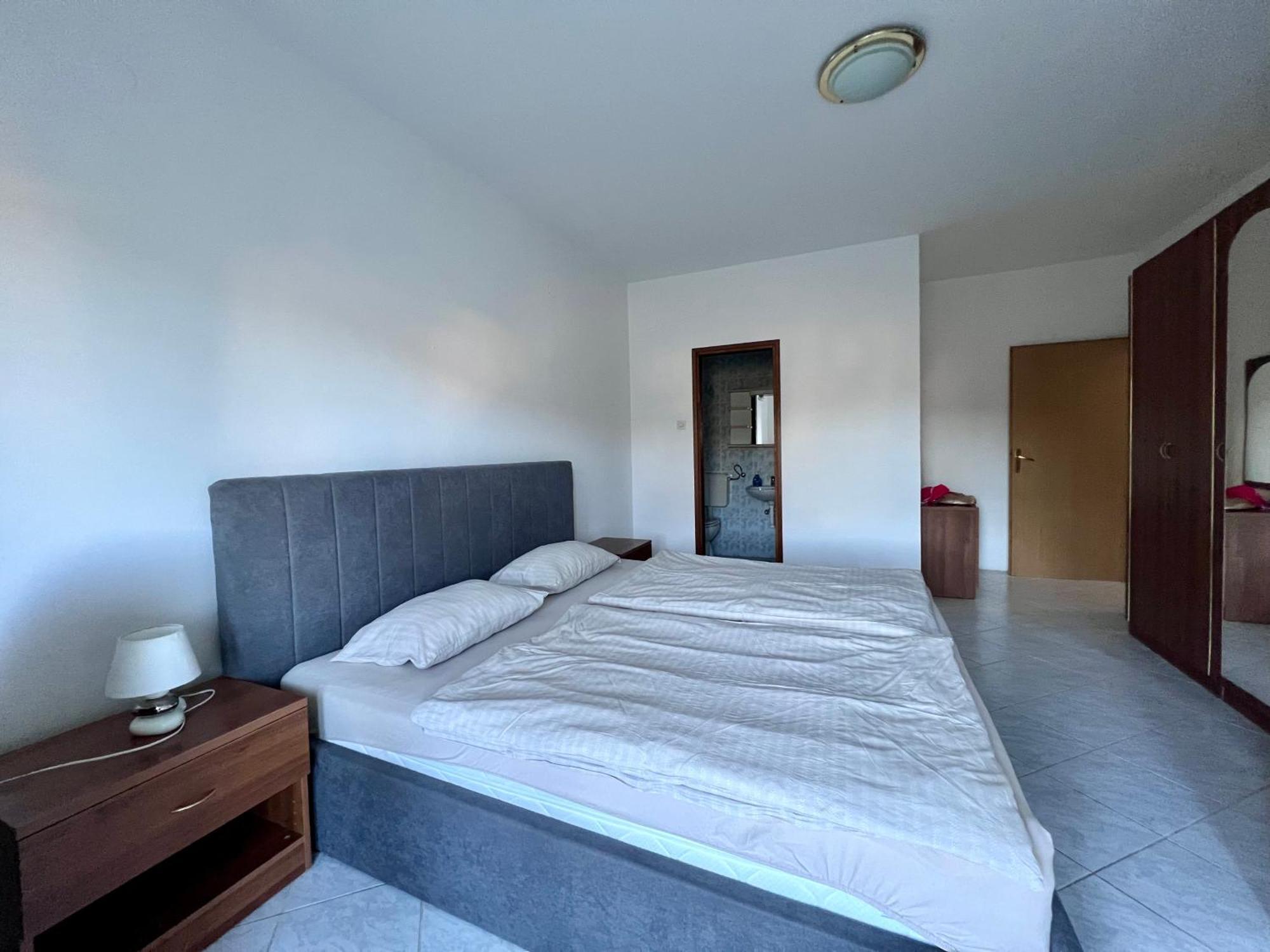 Apartments Palit Rab الغرفة الصورة
